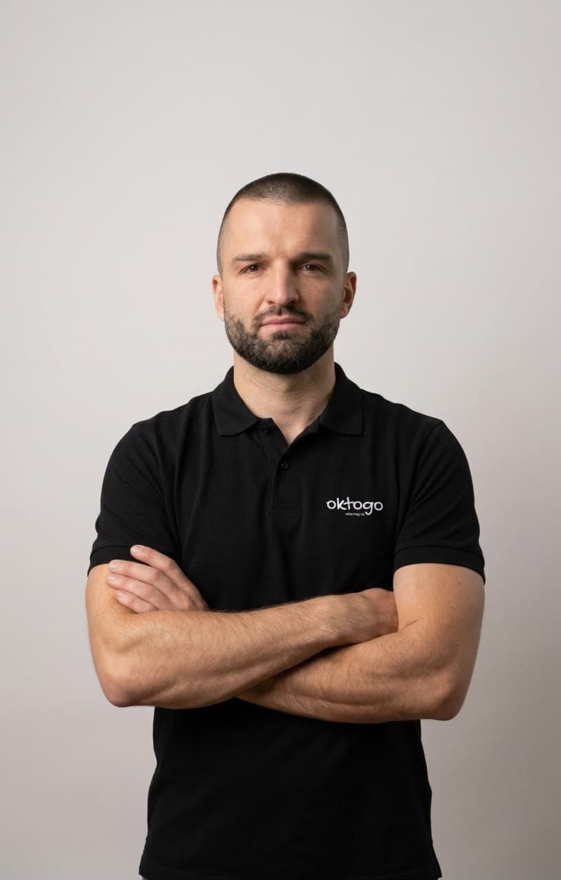 Dusan, co-founder of Oktogo Cleaning Co.